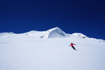 ヒマラヤン・スキー・エクスペディション　プタ・ヒウンチュリ登山隊2019　7246m
