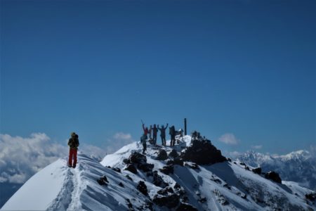 2024年1月21日22日 初めての雪山登山 八ヶ岳 赤岳2899m登頂と雪山技術講習 2日間
